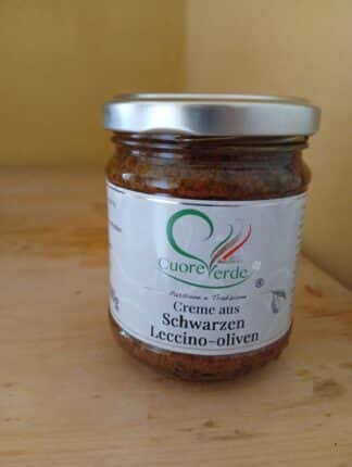 Creme aus Schwarzen Leccino Oliven